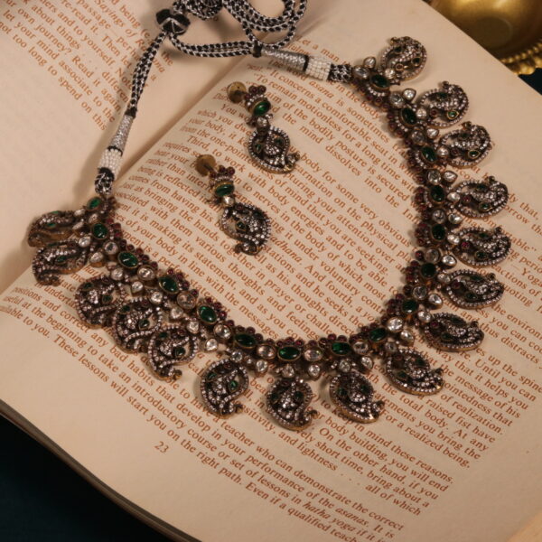 Victorian polished Kairi Short Necklace - Image 3