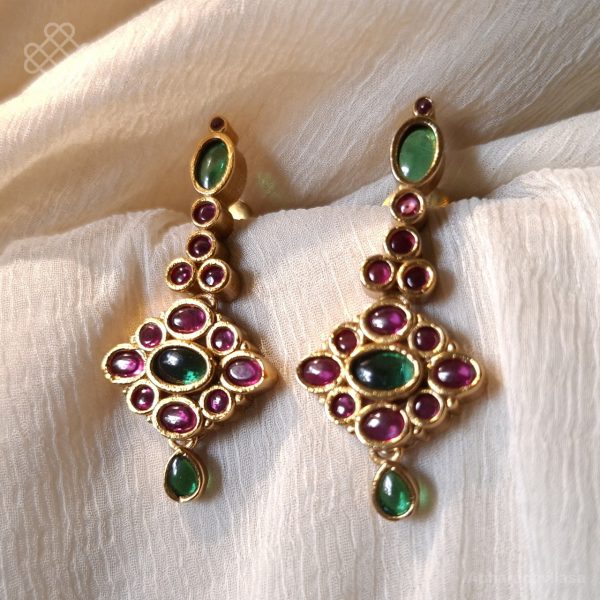 Kempu Short Necklace - Image 3