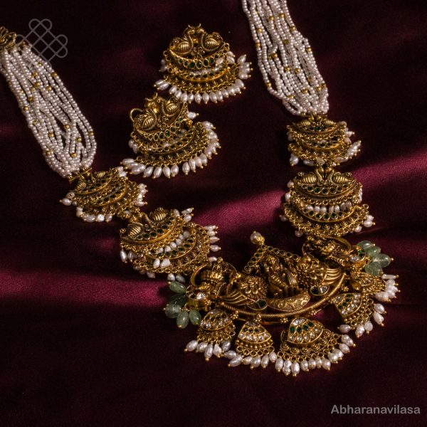 Premium Exquisite Temple Jewellery Set