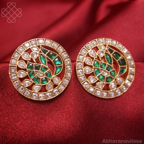 Jadau kundan pendant and matching earrings - Image 3