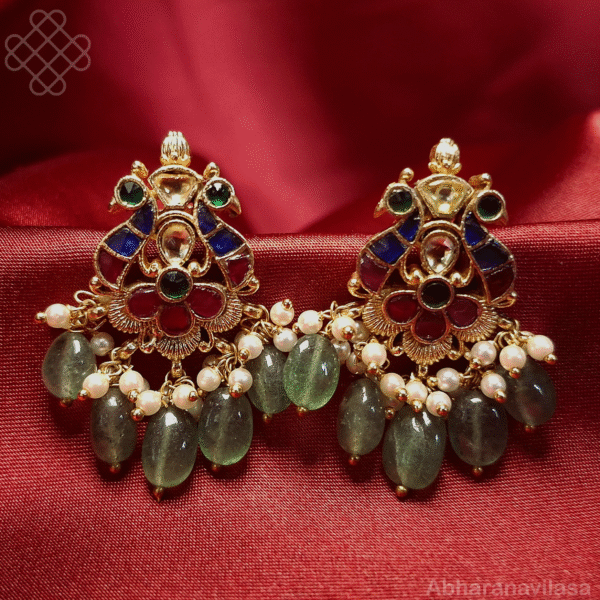 Jadau Kundan Antique necklace with real beads - Image 3
