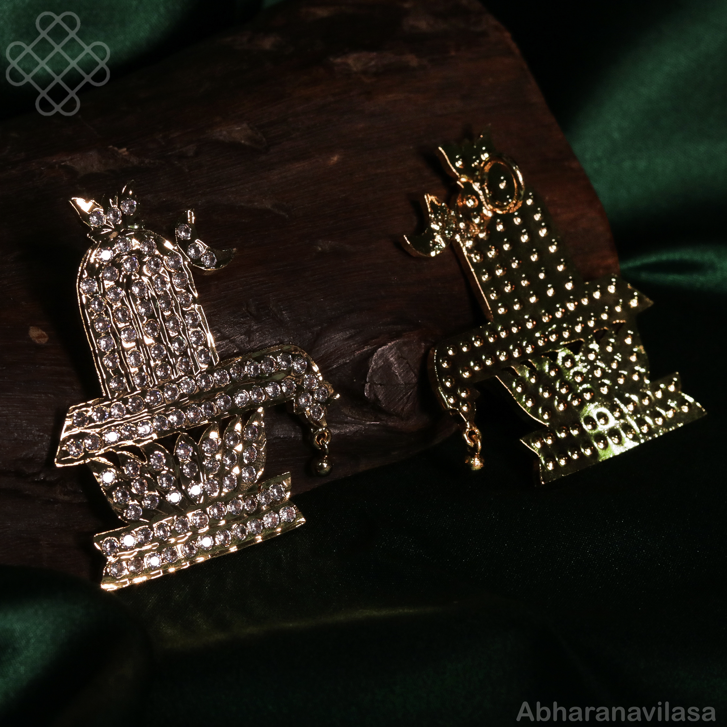 Traditional panchaloha - shivling pendant