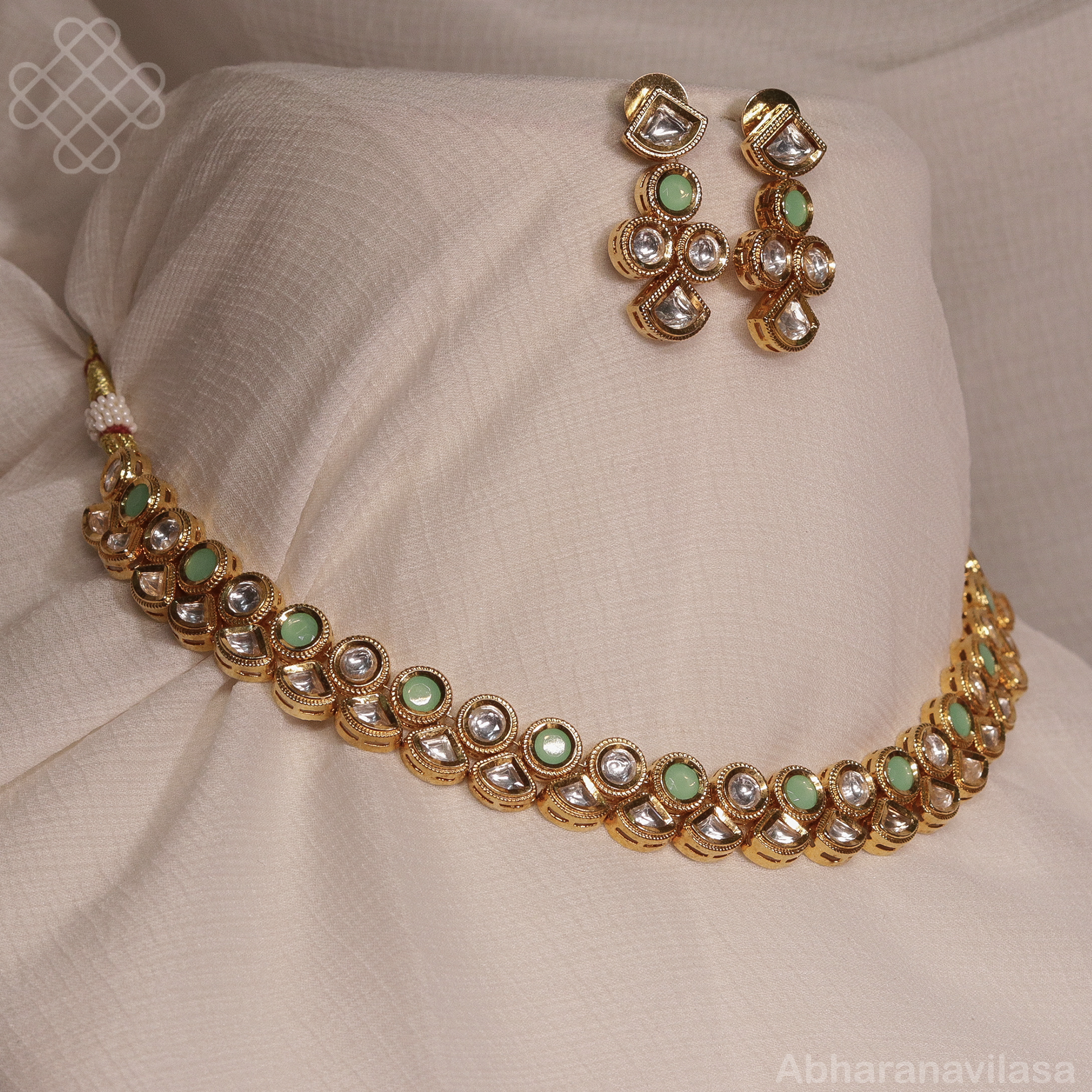 Short necklace (kundan)