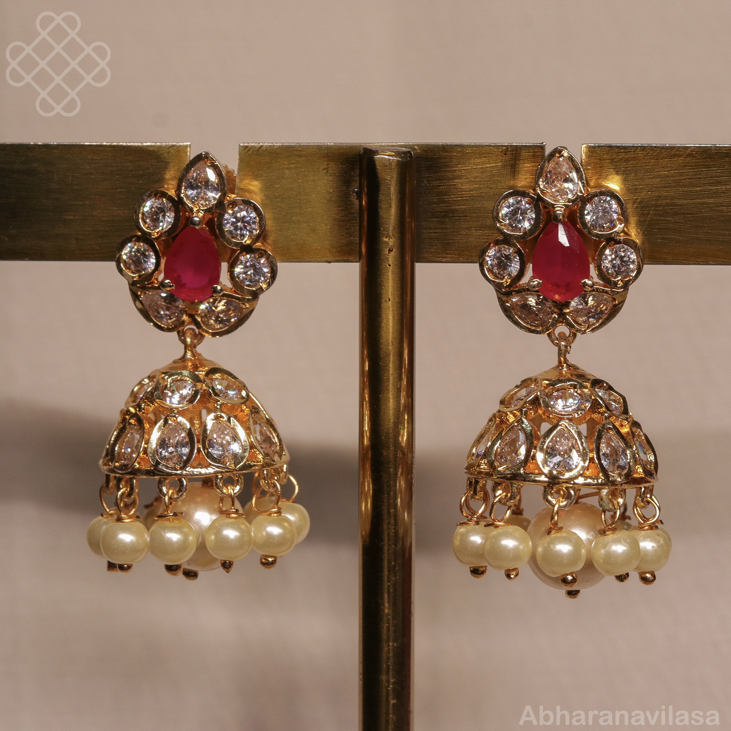 Short Necklace - Image 2